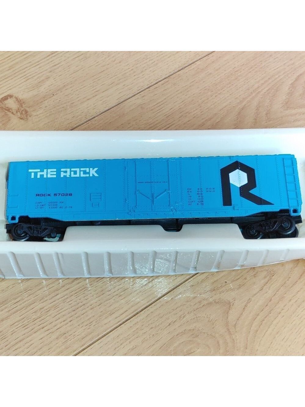 Athearn HO Scale Freight Car The Rock - Blue